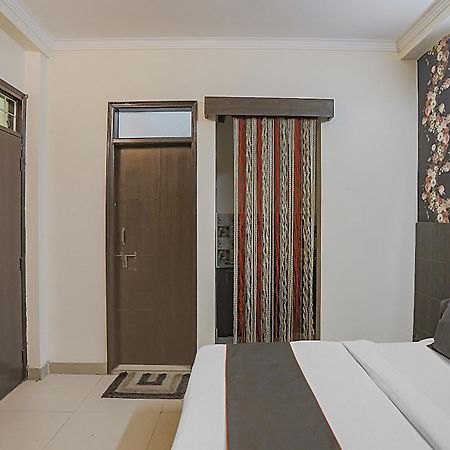 Hotel O Sun Villa Нью-Дели Экстерьер фото