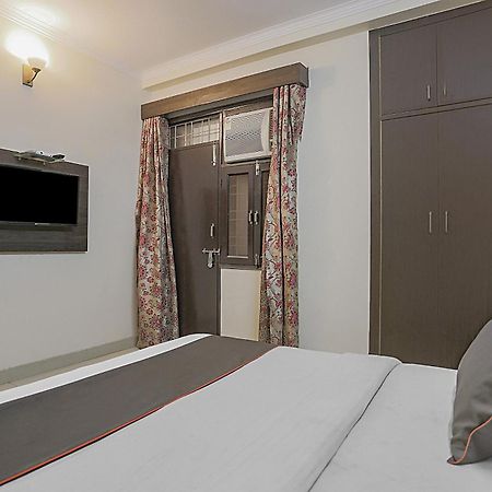 Hotel O Sun Villa Нью-Дели Экстерьер фото