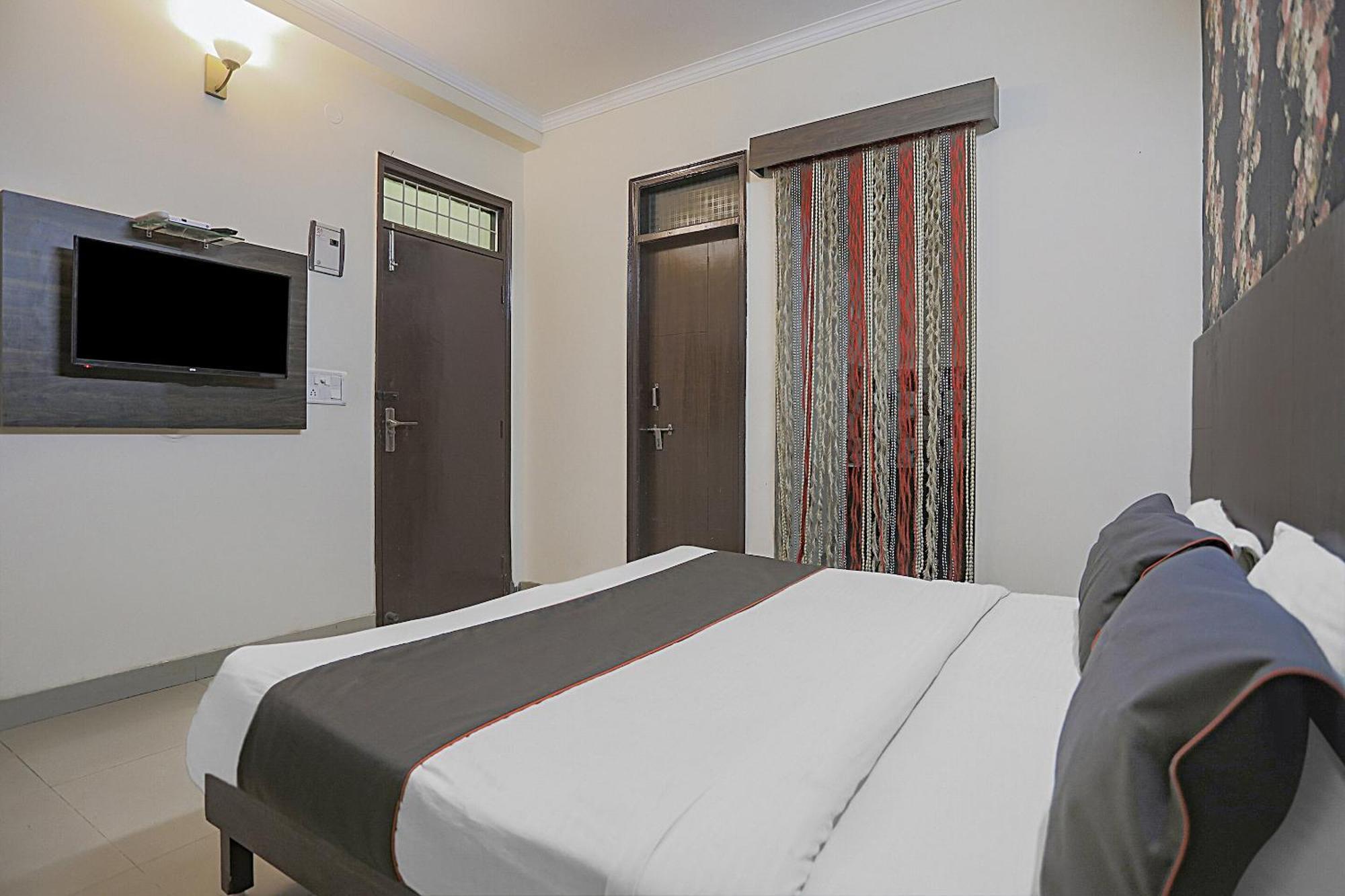 Hotel O Sun Villa Нью-Дели Экстерьер фото