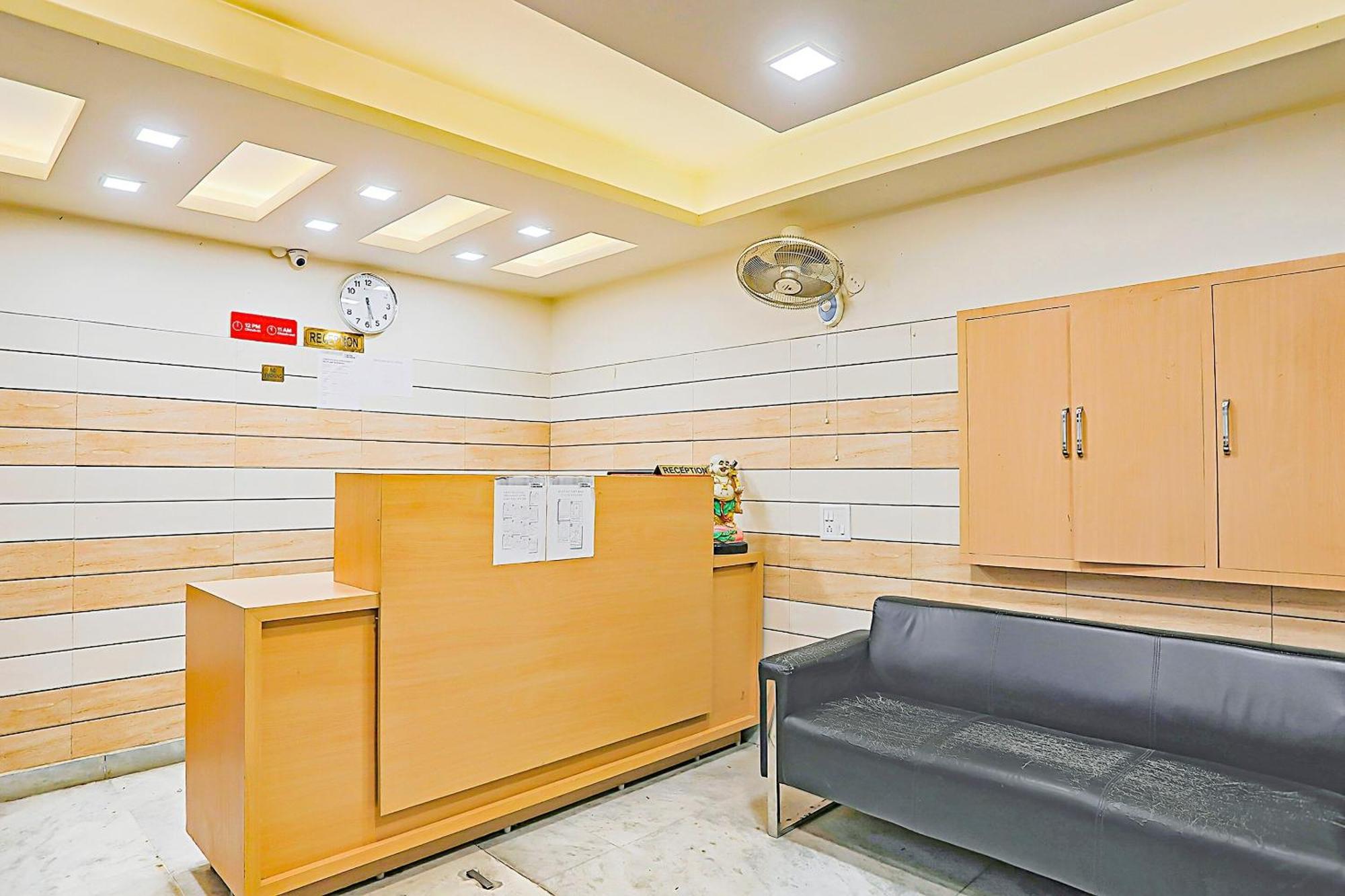 Hotel O Sun Villa Нью-Дели Экстерьер фото